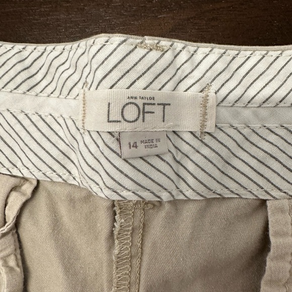 Loft khaki shorts size 14 - Picture 2 of 3